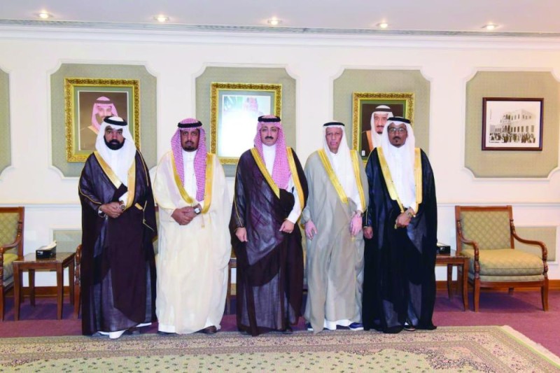 محافظ الأحساء: خدمات كبرى لـ«المدن الصحية»