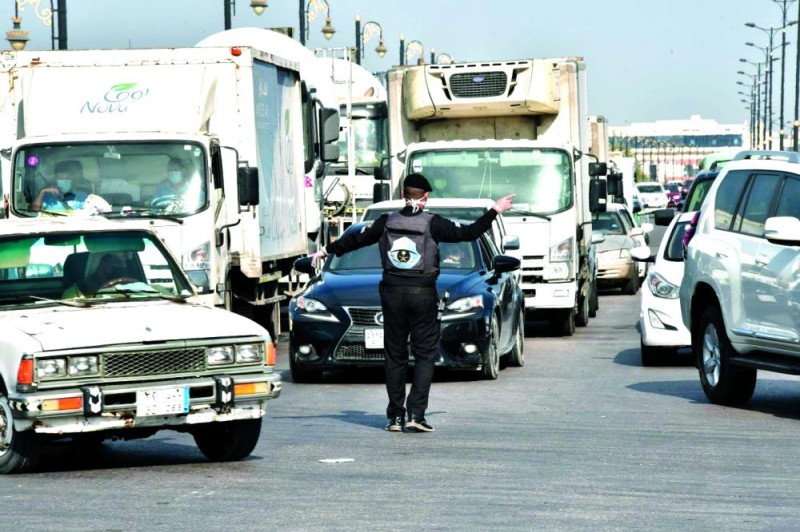 تنظيم حركة المركبات المسموح لها بالدخول