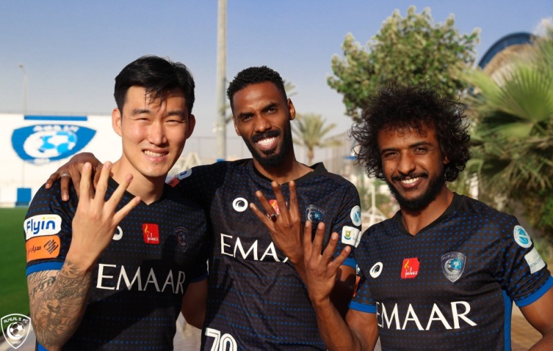 الهلال يحذر لاعبيه من «التجمعات»