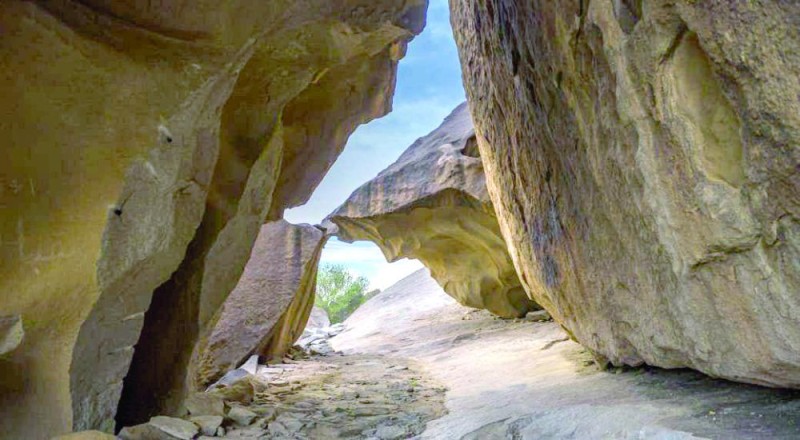 «شدا الأسفل».. جبل التشكيلات الجيولوجية وصخور الجرانيت