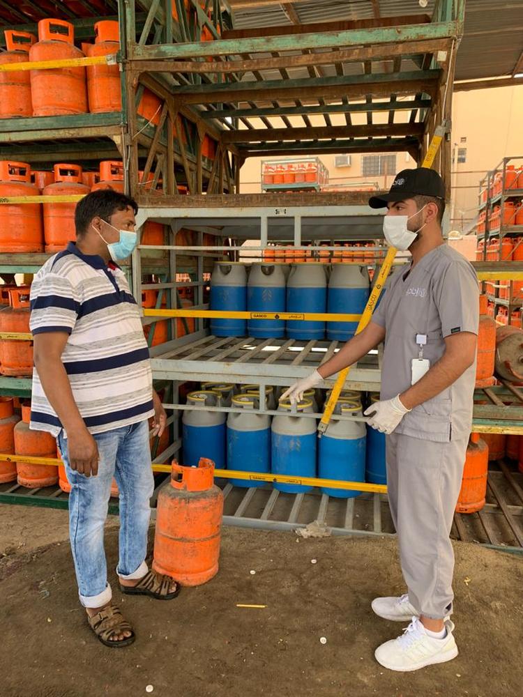 الرياض .. إلزام محلات بيع الغاز بتنظيف العبوات