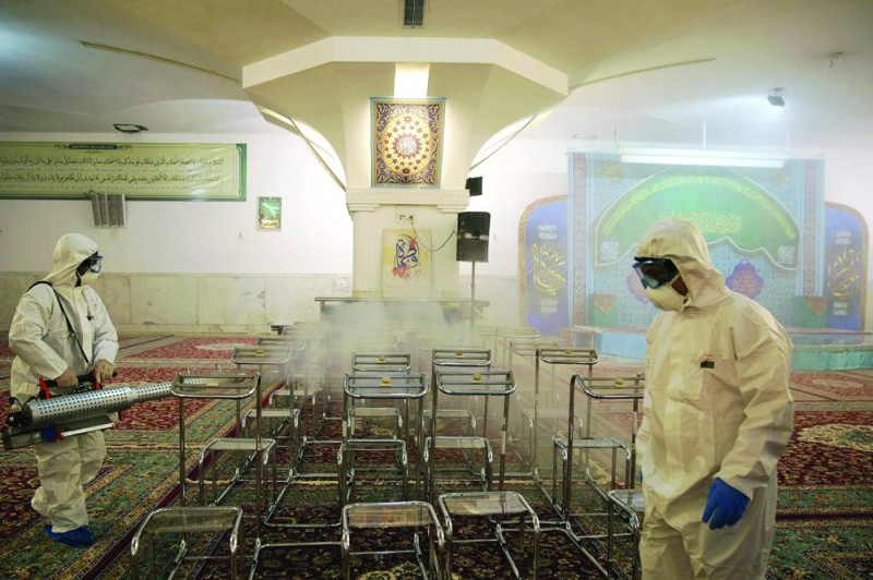 «الفيروس» يأكل بقايا شرعية نظام الملالي