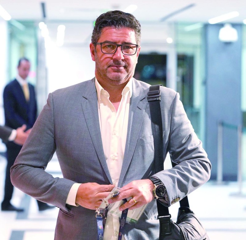 النصر يستغل التوقف بتجديد العقود