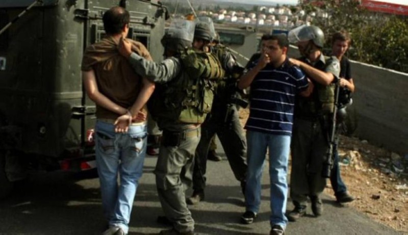 قوات الاحتلال تعتقل 5 فلسطينيين 