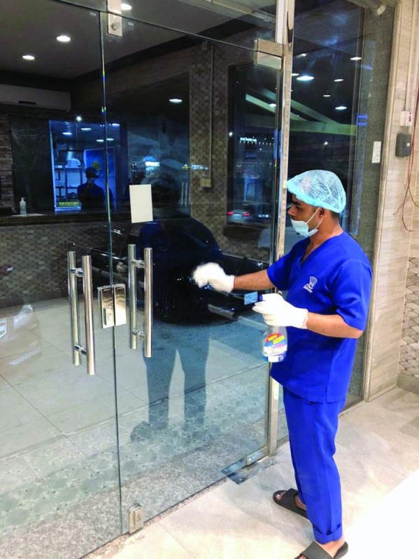 جولات صباحية ومسائية على المحلات التموينية