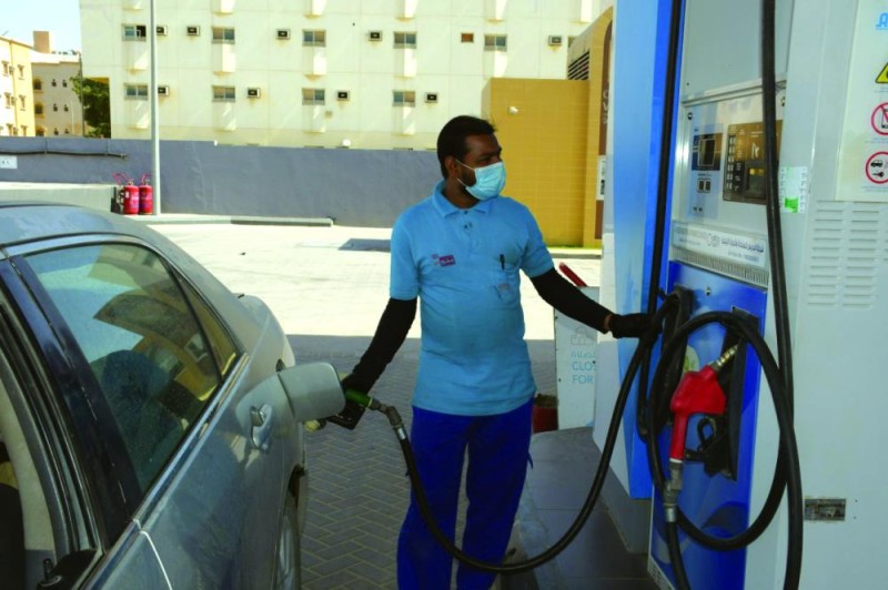 محطات الوقود بالشرقية خالية.. بالالتزام و«الحرص»