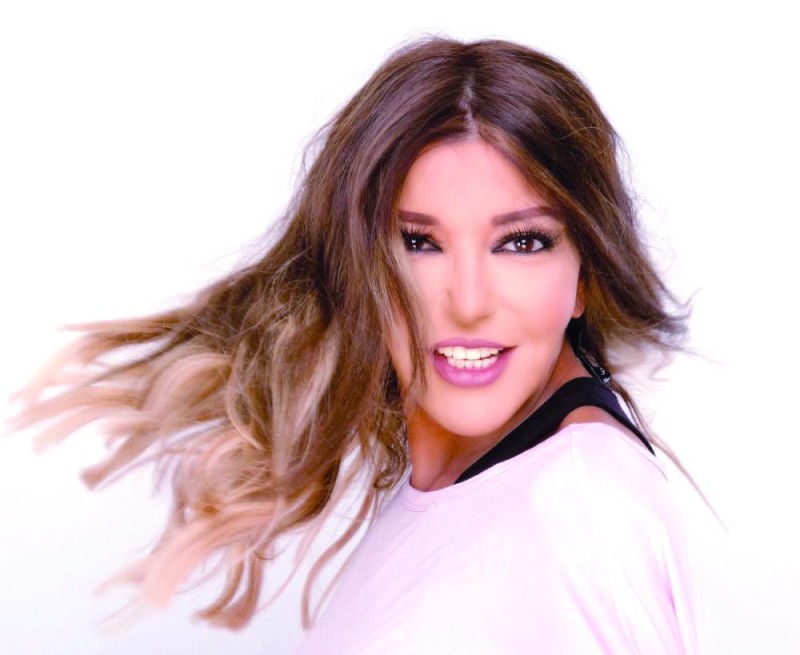 سميرة سعيد تطرح «واقع مجنون»