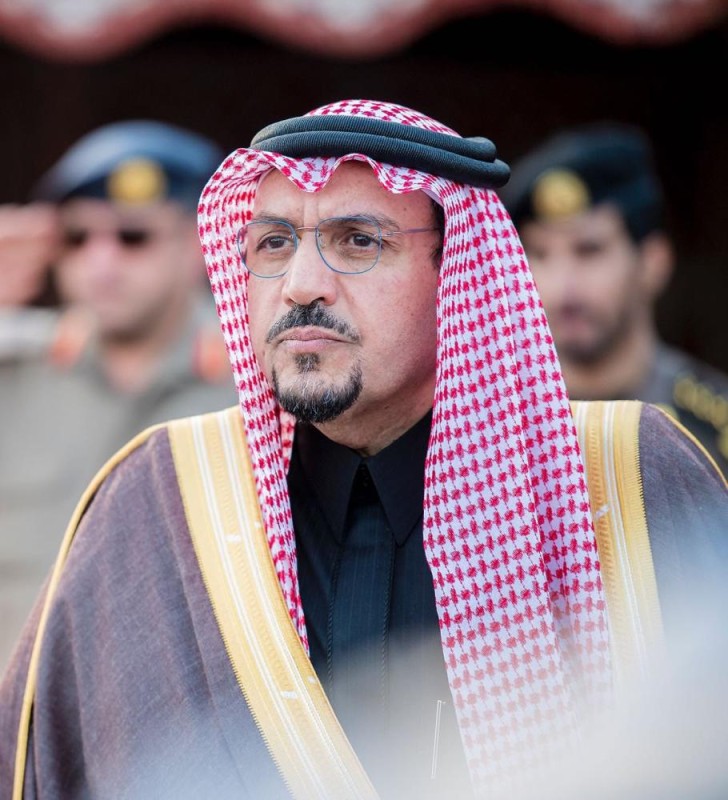 أمير القصيم يعزي ذوي شهيد الواجب العريف 'الحربي'