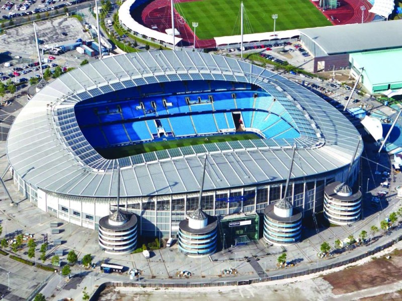 ملاعب الساحرة المستديرة تتحول إلى مستشفيات