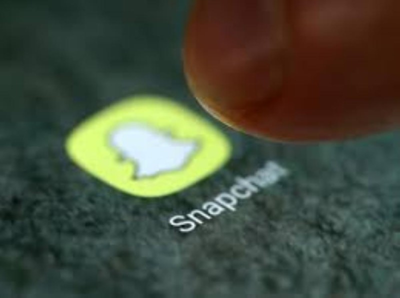 'سناب شات '  يضيف ميزة لتشجيع ' التباعد الاجتماعي'