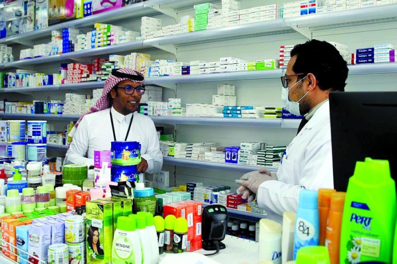 «الغذاء والدواء» توعي المتسوقين بكيفية الوقاية