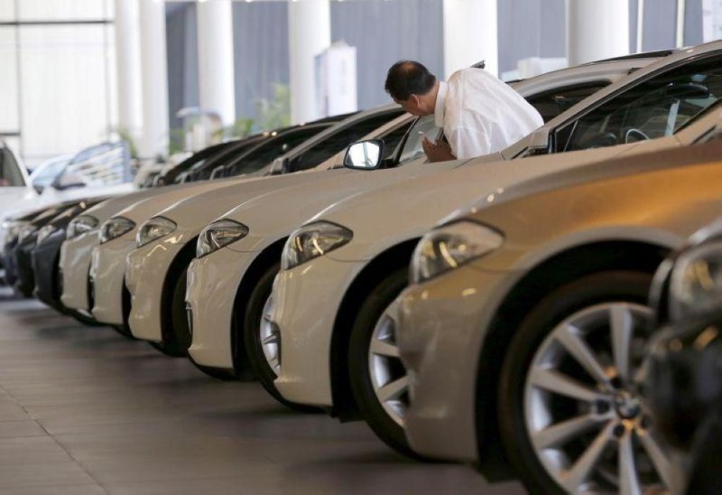 بريطانيا : 40% تراجعاً في مبيعات السيارات بسبب كورونا