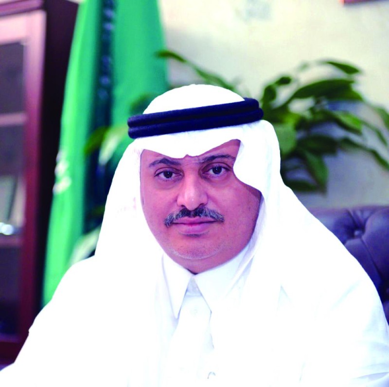 الجريمة الخفية.. إلقاء القفازات والكمامات بالطريق