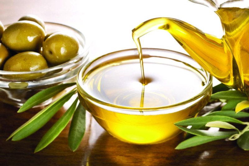 زيت الزيتون طارد السموم والفيروسات