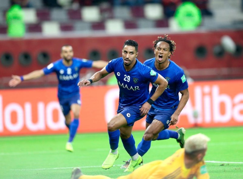 الهلال والفتح والشباب تبادر لتخفيض الرواتب