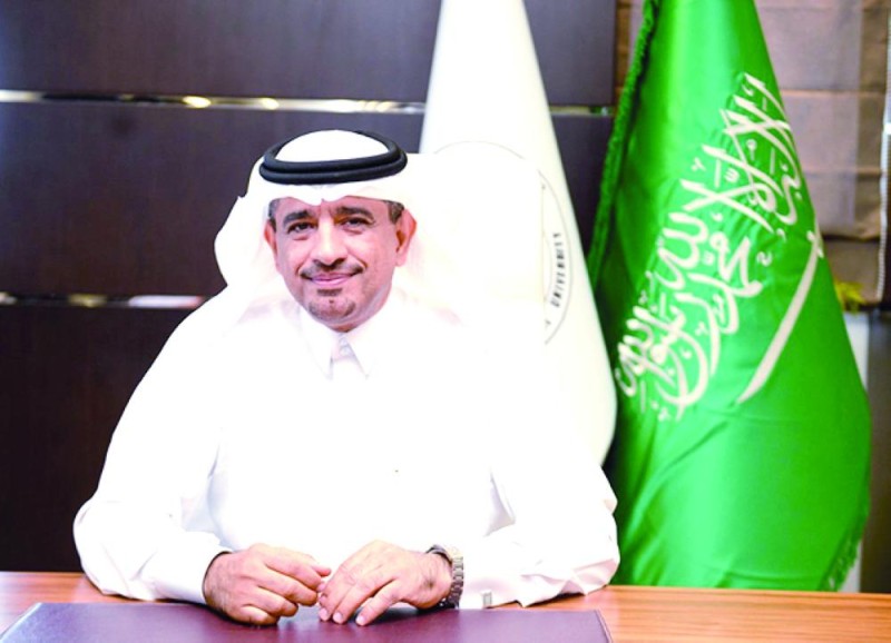 التعليم عن بعد.. نجاح بالجامعات وإخفاق بالمدارس