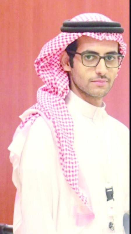 التعليم عن بعد.. نجاح بالجامعات وإخفاق بالمدارس