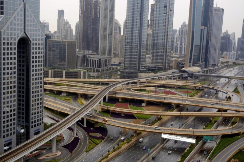 الإمارات تسجل 479 إصابة جديدة بكورونا و4 وفيات