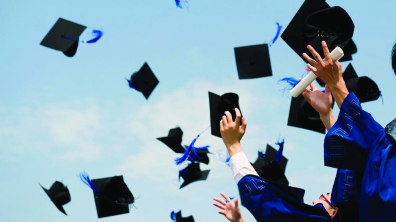 تخريج 15.929 طالبا وطالبة «عن بعد»