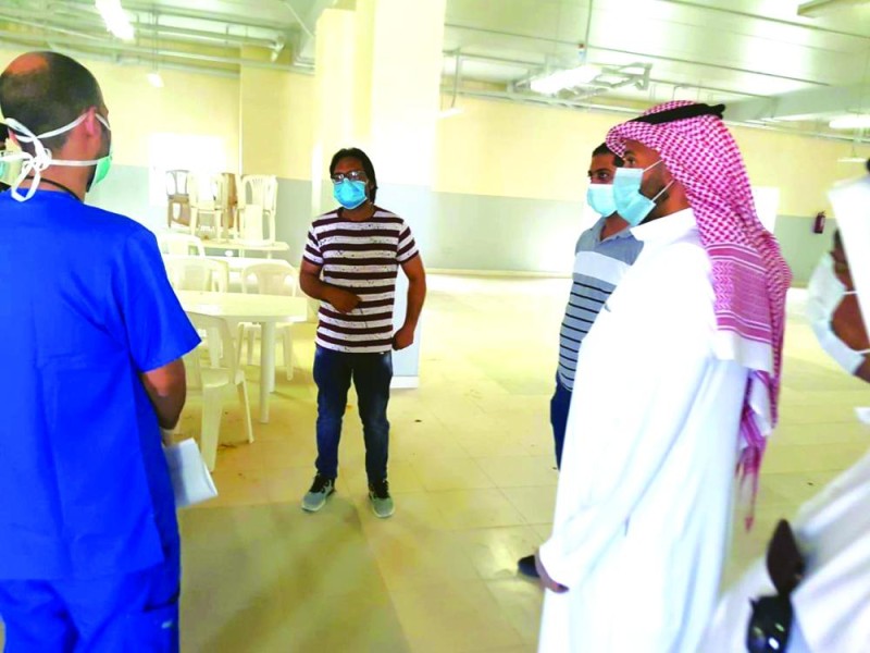 متابعة الإجراءات الوقائية لمساكن 12773 عاملا