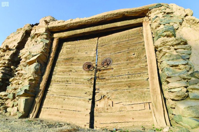 10 آلاف نقش صخري تبوح بأسرار حضارة بيشة