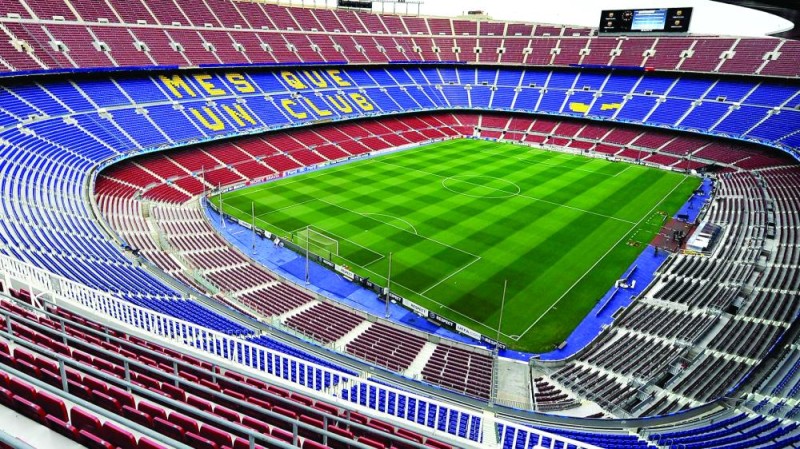 برشلونة يعرض ملعبه للبيع!!