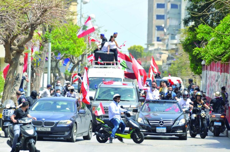 رغم «كورونا».. اللبنانيون يتظاهرون ضد حكومة «حزب الله»
