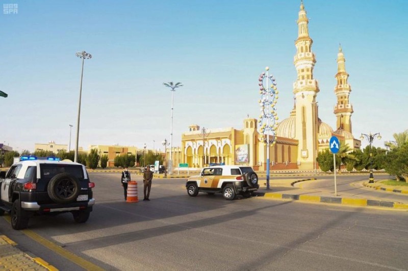 بالصور.. أهالي عرعر يلتزمون بمنع التجول