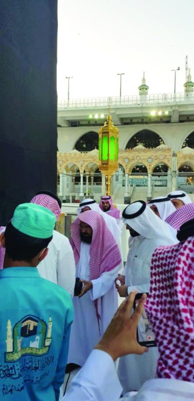 تعقيم الكعبة وساحات الحرم بتقنية الأوزون