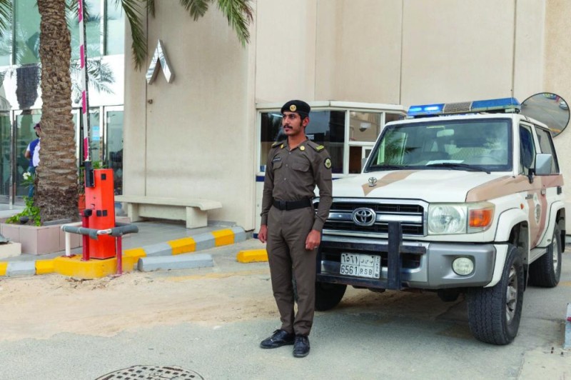 وعي والتزام في أول أيام فتح المجمعات بالمملكة