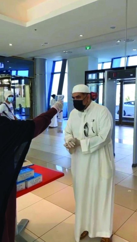وعي والتزام في أول أيام فتح المجمعات بالمملكة