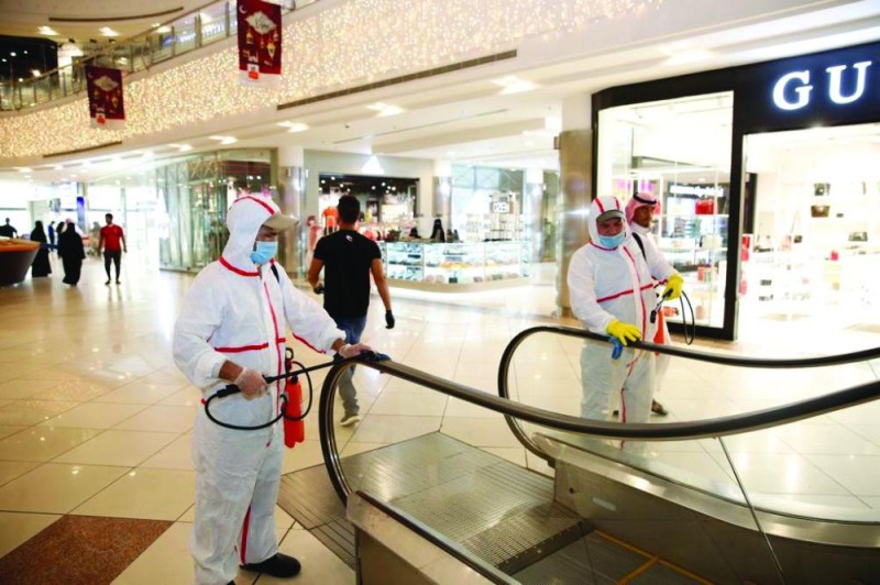 وعي والتزام في أول أيام فتح المجمعات بالمملكة