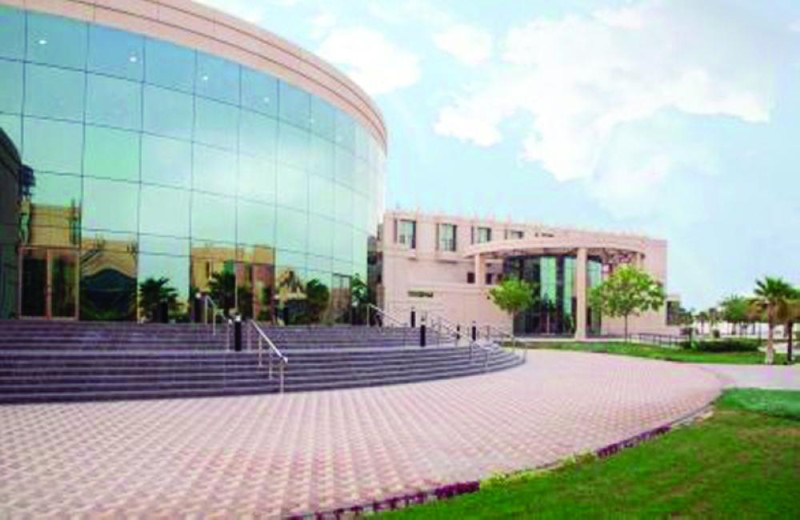 28 مشروع تخرج
لـ98 طالبة «إعلام»