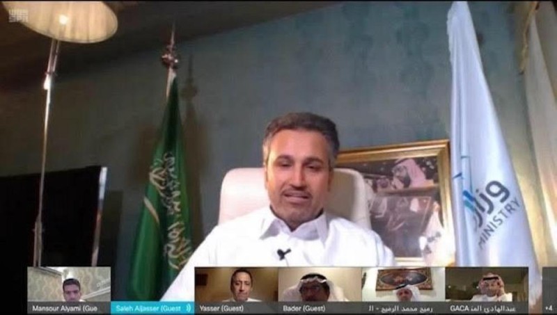 وزير النقل يشدد على أهمية تكامل الجهود لخدمة المجتمع