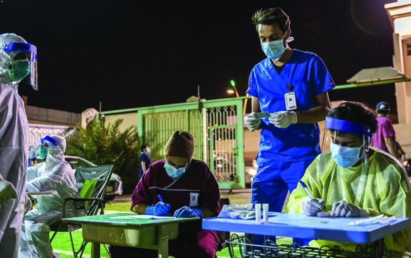فحص 5580 عاملا في «المسح النشط» بالباحة