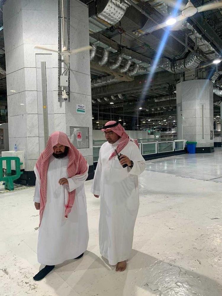 الشيخ السديس يتفقد أعمال الخدمات في المسجد الحرام