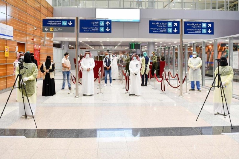 مطار تبوك يستقبل 200 ممارسة صحية من الهند