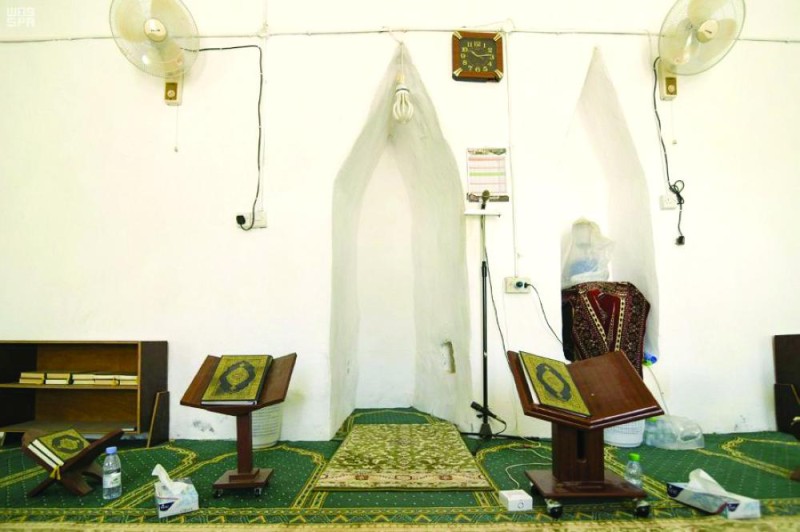 مسجد «عاكسة».. منارة ثقافية وعلمية في النماص