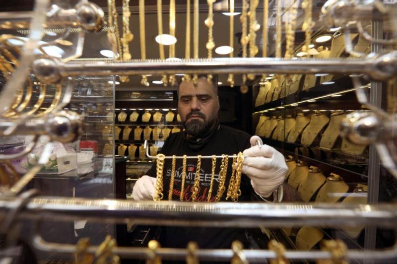 الذهب يرتفع بفعل التوتر التجاري بين أمريكا والصين