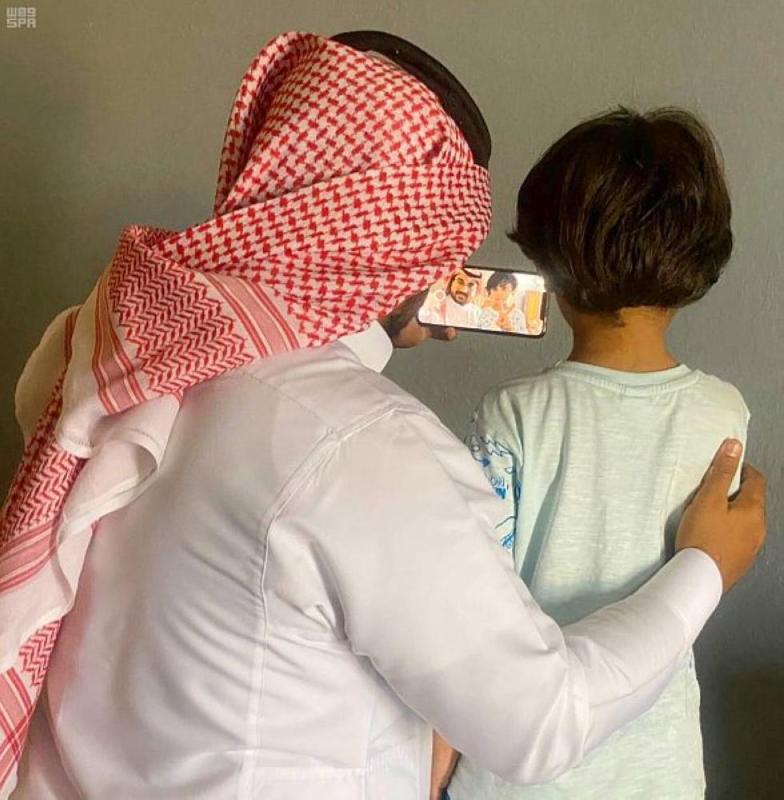 رغم كورونا.. رواد «منصات التواصل» يحتفلون بالعيد عن بُعد