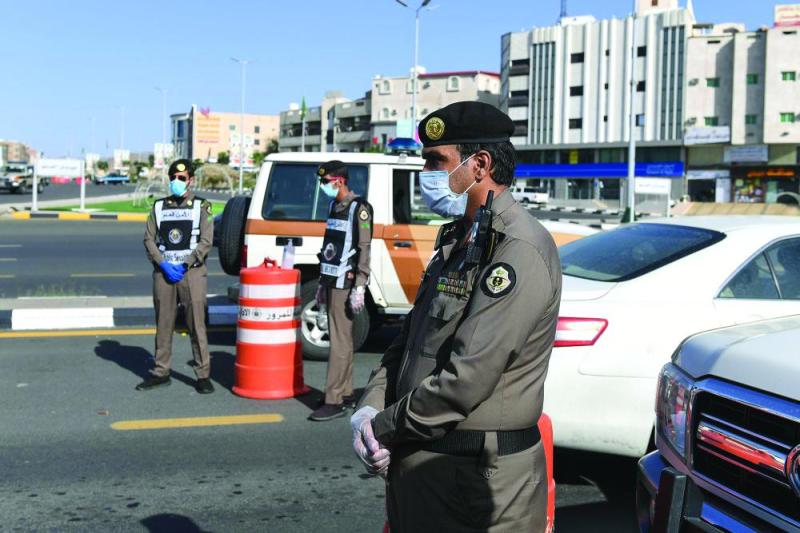 الالتزام بالمنازل .. استشعار للمسؤولية