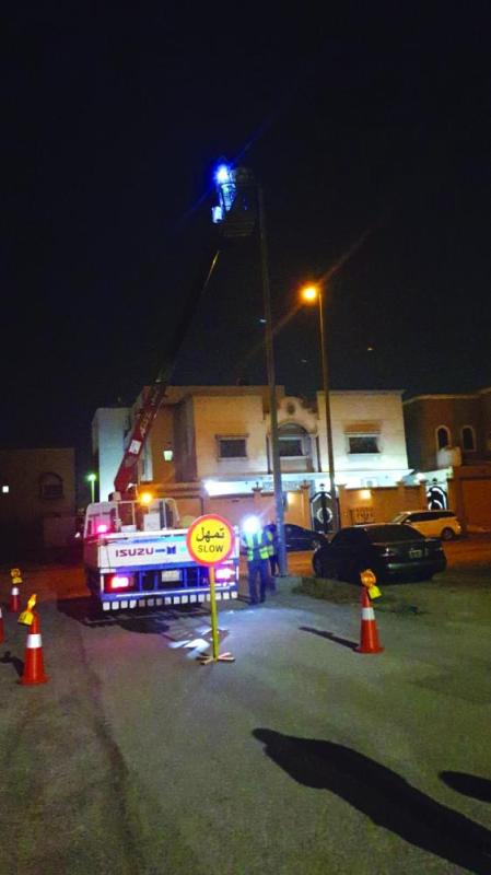 تركيب 163 ألف فانوس «LED» بشوارع القطيف