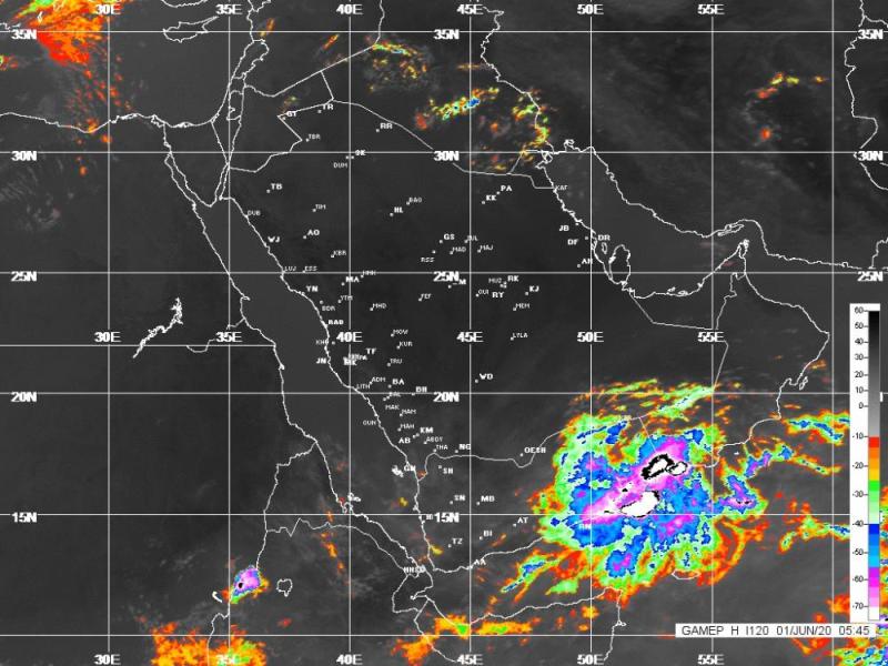 طقس اليوم ... أمطار رعدية على ثلاث مناطق
