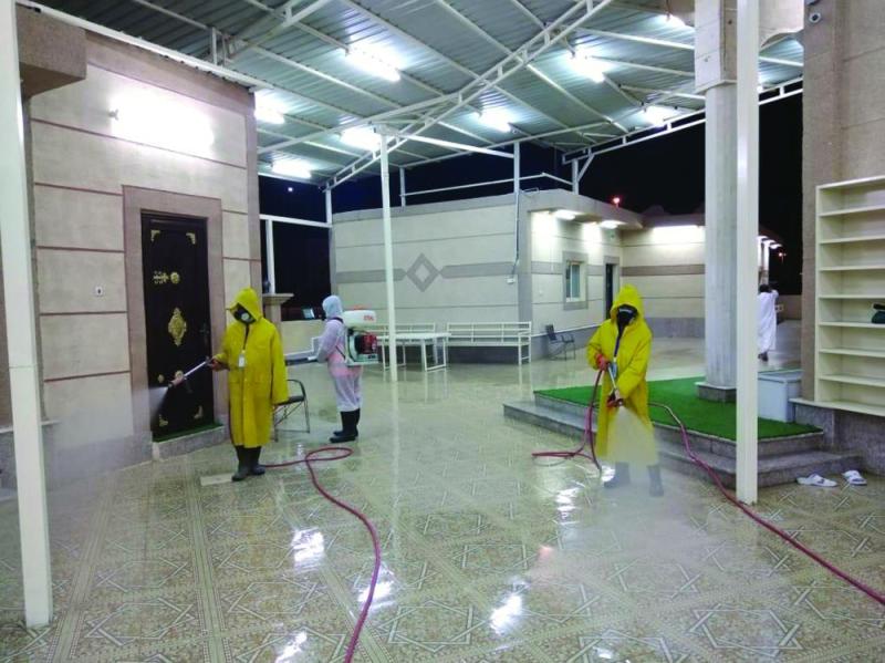 تطهير جوامع ومساجد الخفجي احترازيا
