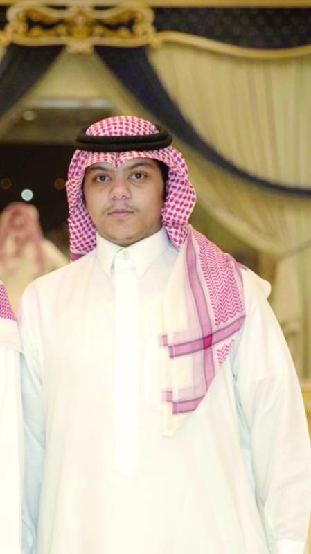 متاجر الأندية «دون الطموح»