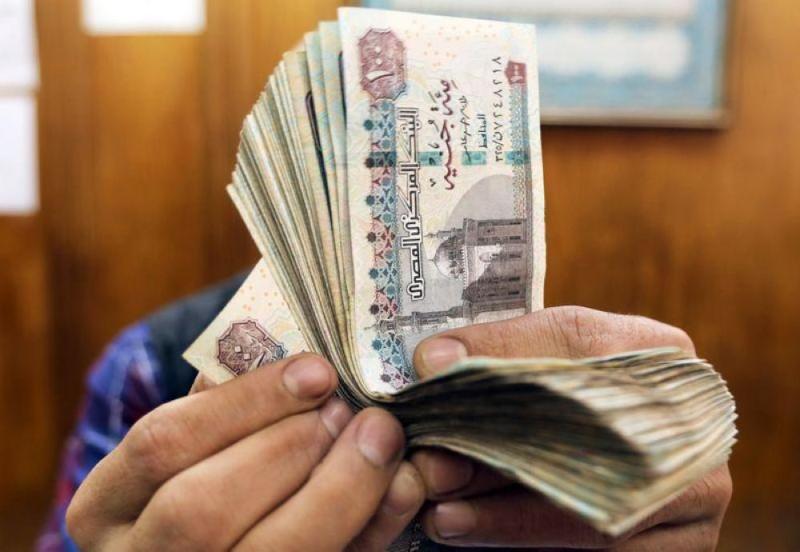 لليوم الخامس .. الجنيه المصري يتراجع أمام الدولار