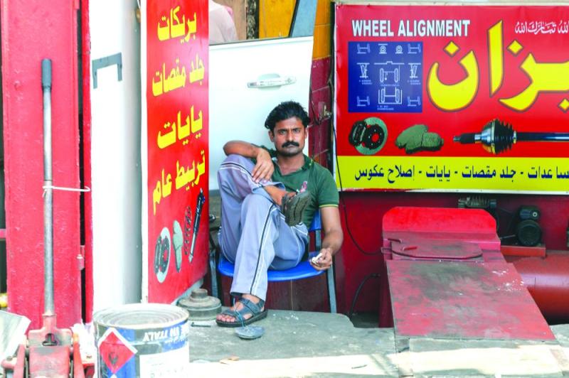 «خضرية الدمام».. كثافة مرورية و«احترازات» ضعيفة