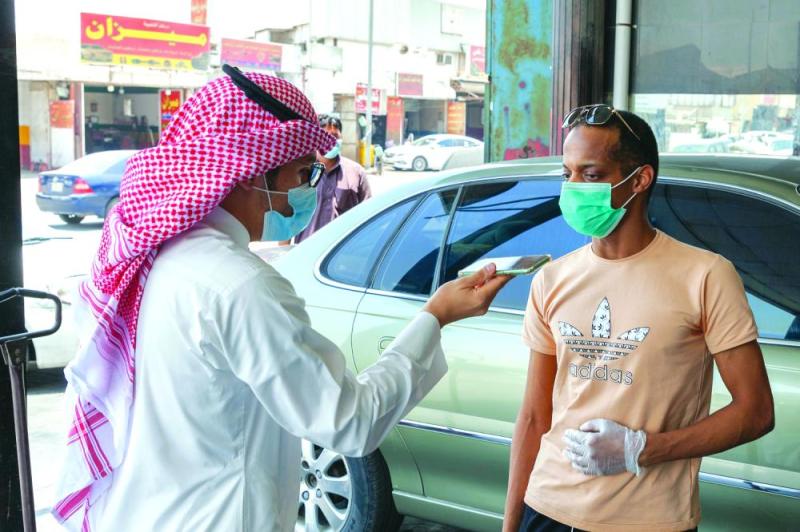 «خضرية الدمام».. كثافة مرورية و«احترازات» ضعيفة