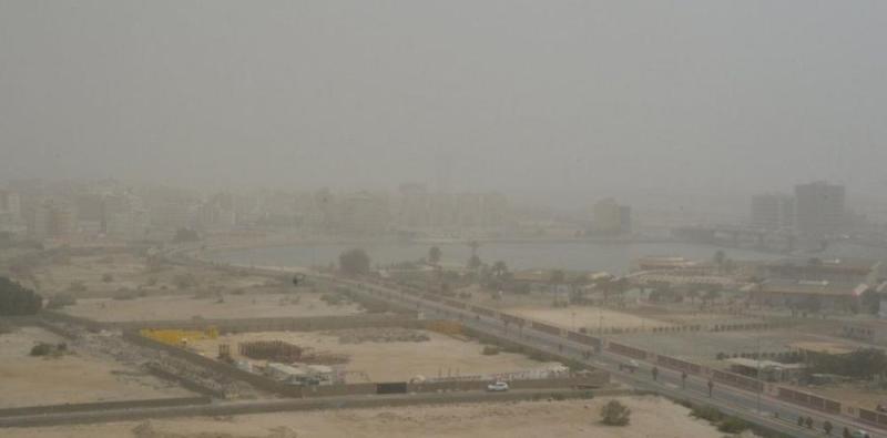 الطقس.. رياح وأتربة على 5 مناطق 
