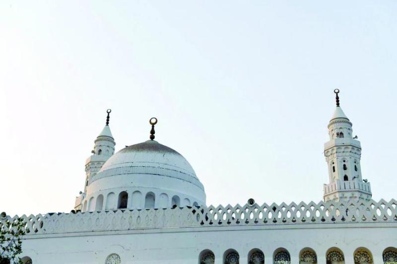 مسجد القبلتين.. نقطة تحول بوصلة الصلاة